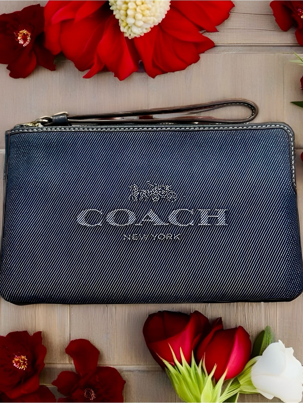 COACH Large Corner Zip Wristlet | Dark Denim Horse & Carriage Logo - Picture 1 of 3